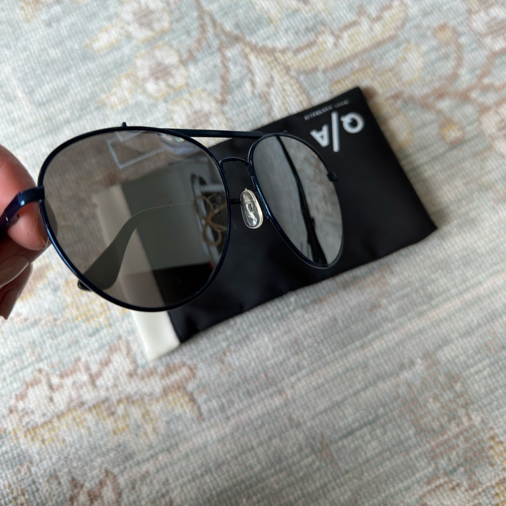 Quay blue sunglasses